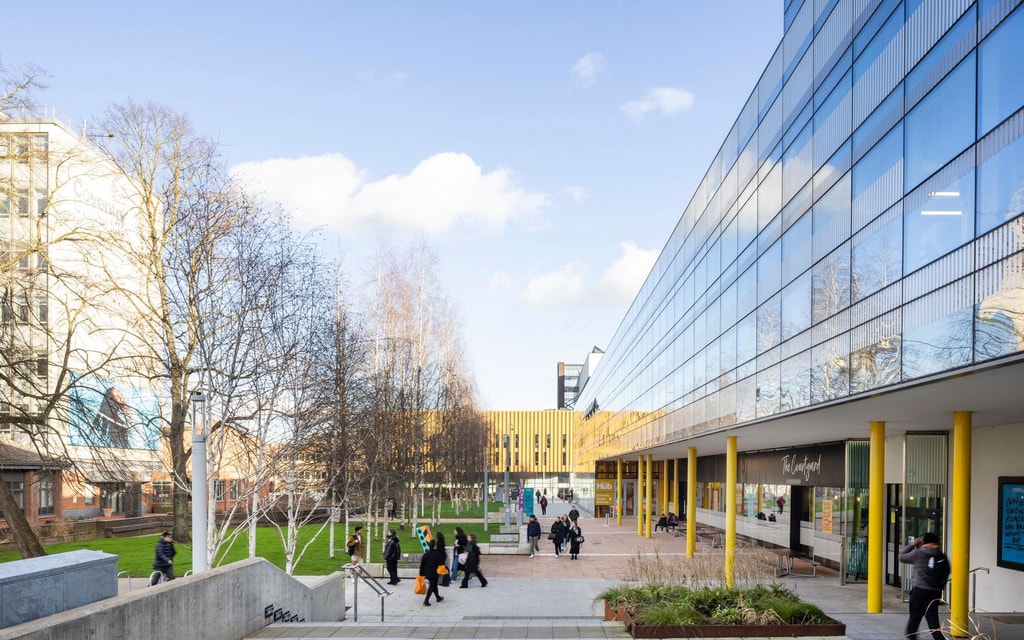 Coventry Uni Exterior