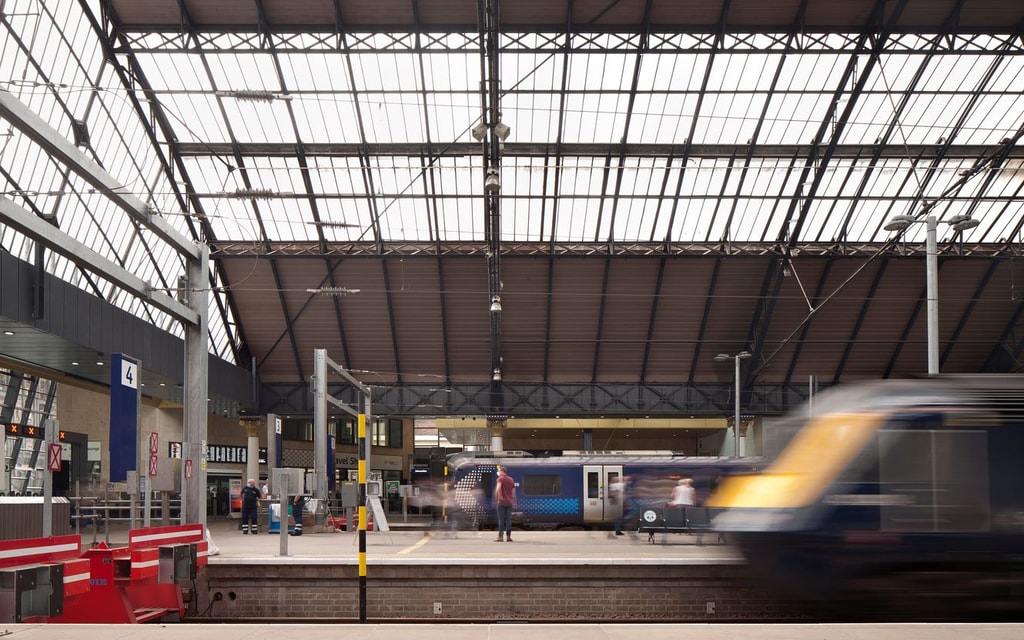 Glasgow Queen Street Getting Around