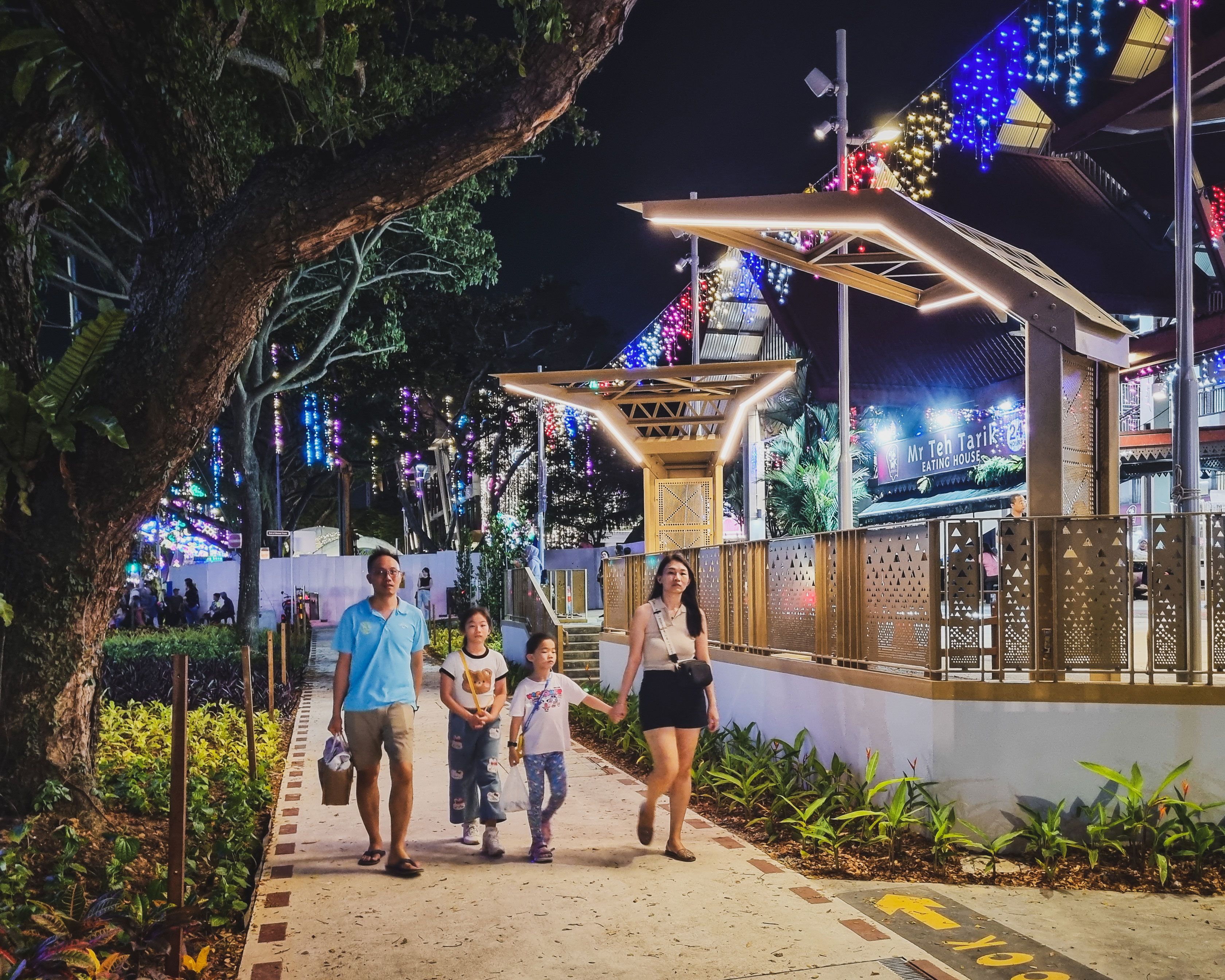 Geylang-Serai-Market_Night-2.jpg